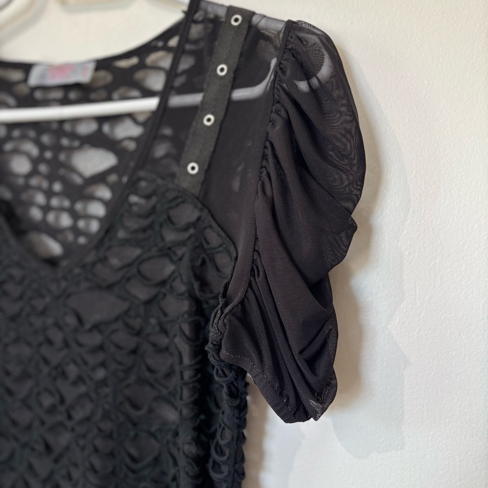 Black Textured Lace V-Neck Women's Top - Picture 3 of 5
